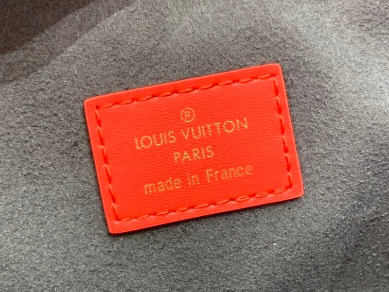 Louis Vuitton Pochette Metis Handbags-25*19*7CM