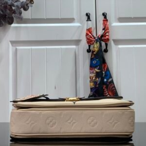 Louis Vuitton Pochette Metis Handbags-25*19*7CM