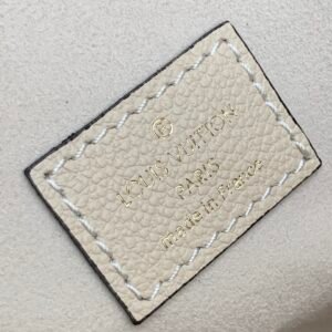 Louis Vuitton Pochette Metis Handbags-25*19*7CM