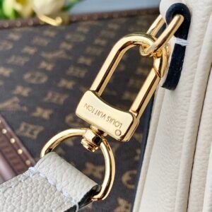 Louis Vuitton Pochette Metis Handbags-25*19*7CM