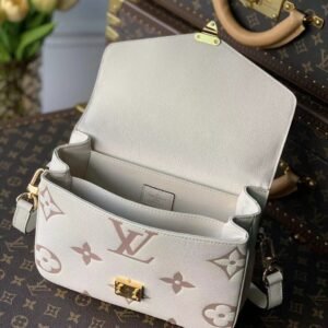 Louis Vuitton Pochette Metis Handbags-25*19*7CM
