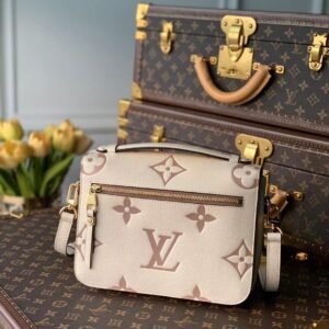 Louis Vuitton Pochette Metis Handbags-25*19*7CM