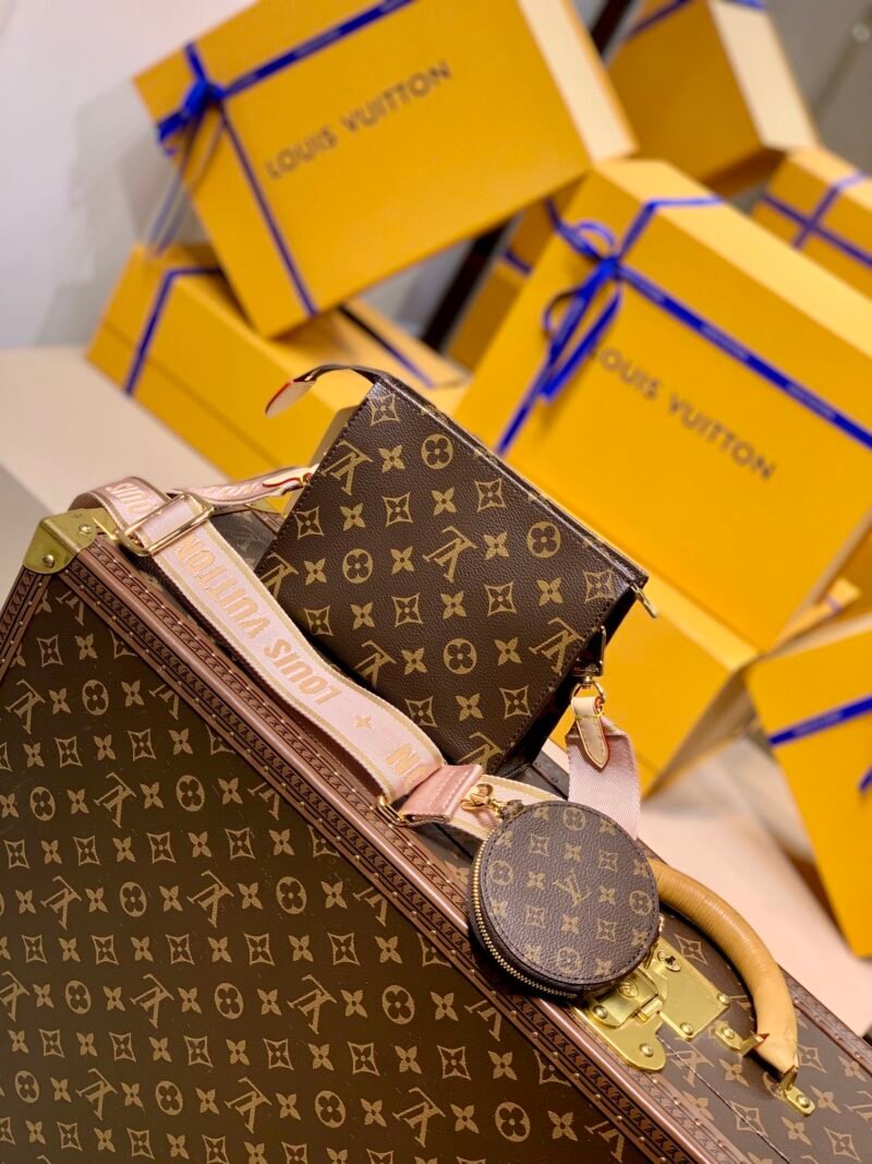 Louis Vuitton M47546 Toiletry Handbags- 26-19.0×15.0x6CM