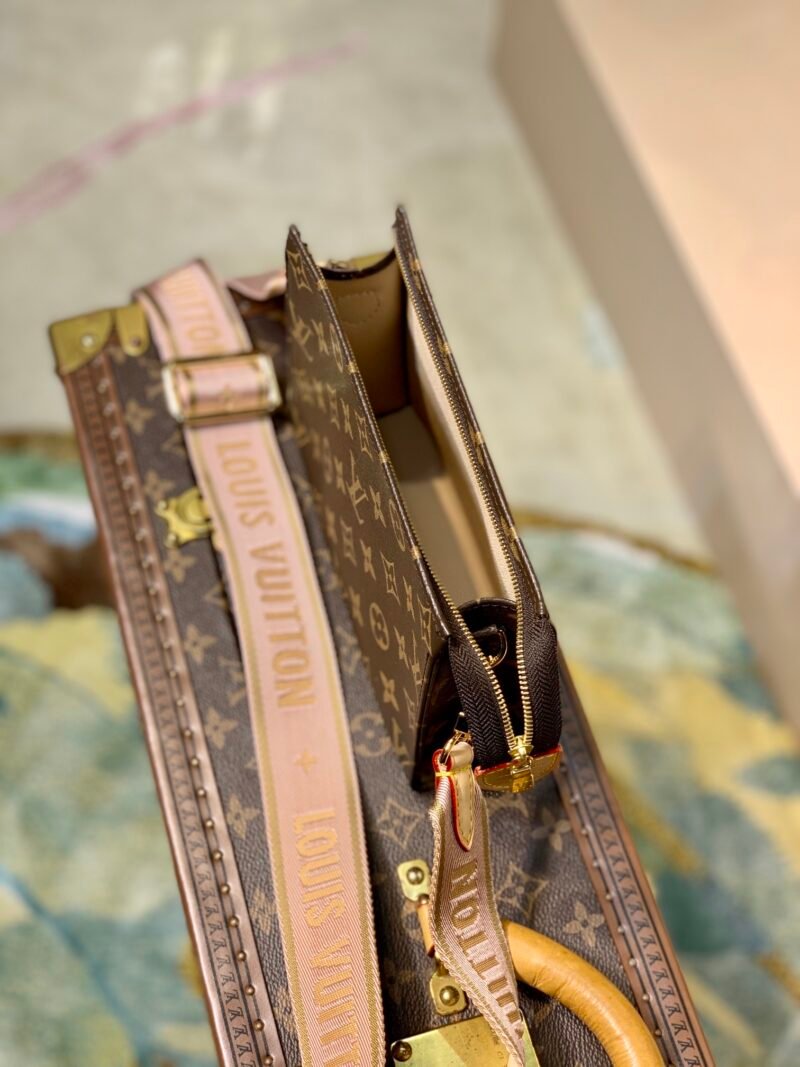 Louis Vuitton M47546 Toiletry Handbags- 26-19.0×15.0x6CM