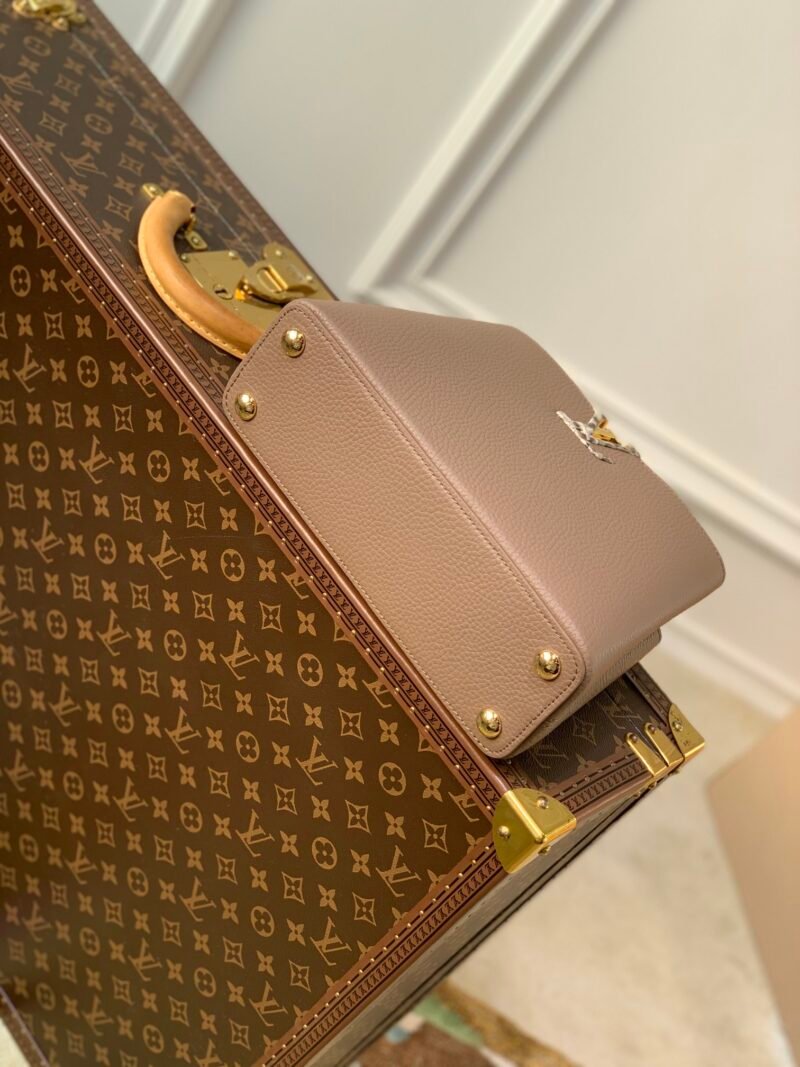 Louis Vuitton Capucines Bag-27*18*9CM