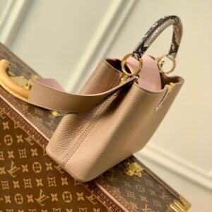 Louis Vuitton Capucines Bag-27*18*9CM