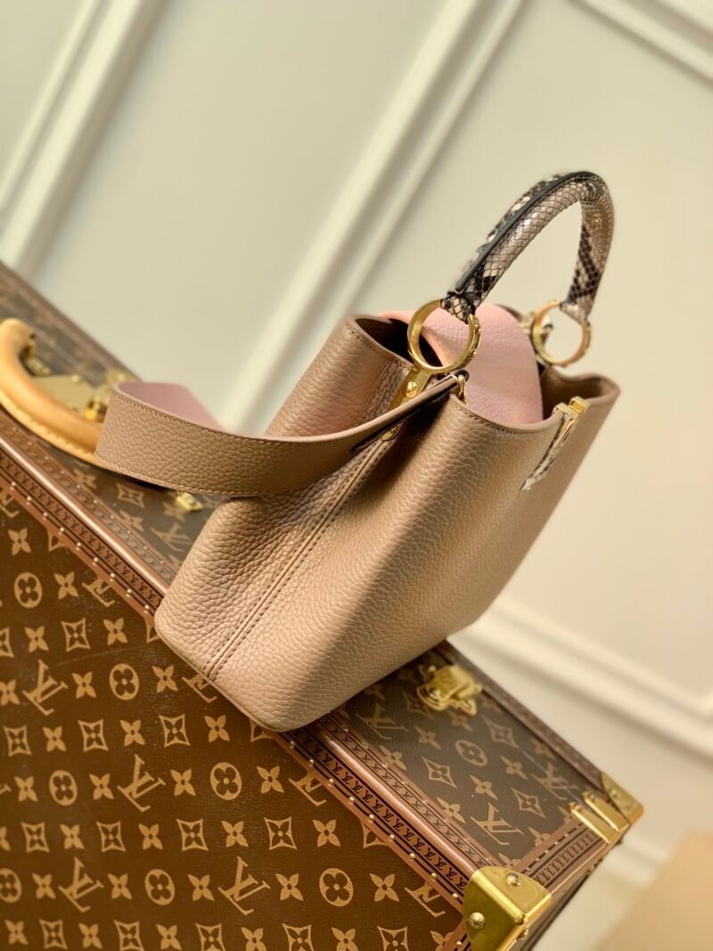 Louis Vuitton Capucines Bag-27*18*9CM