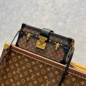 Louis Vuitton Petite Malle East West-27*12*6.5CM