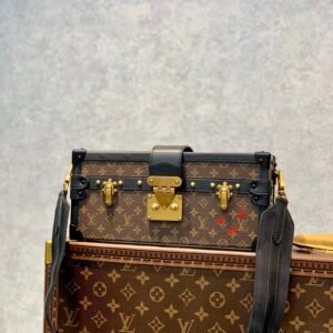 Louis Vuitton Petite Malle East West-27*12*6.5CM