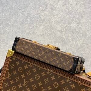 Louis Vuitton Petite Malle East West-27*12*6.5CM