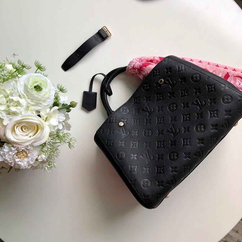 Louis Vuitton Montaigne MM-33*23*15CM