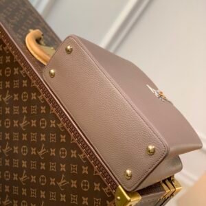 Louis Vuitton Capucines Bag-31.5*20*11CM