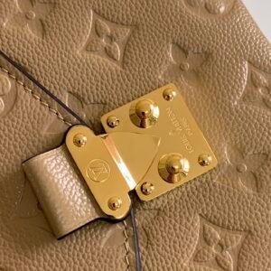 Louis Vuitton Pochette Metis Handbags-25*19*7CM
