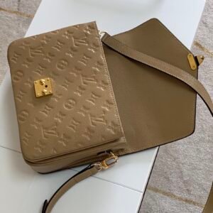 Louis Vuitton Pochette Metis Handbags-25*19*7CM