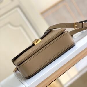 Louis Vuitton Pochette Metis Handbags-25*19*7CM
