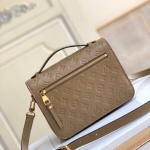 Louis Vuitton Pochette Metis Handbags-25*19*7CM