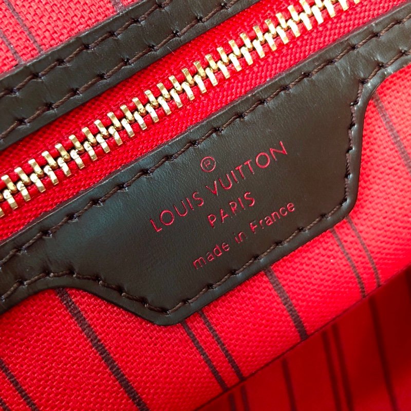 Louis Vuitton Neverfull GM ( Red Inside) -40*33*20CM