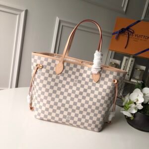 Louis Vuitton Neverfull MM (Beige Inside) -32*29*17CM