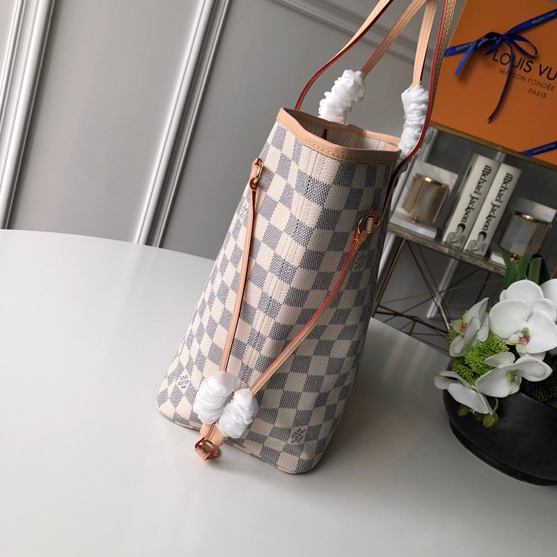 Louis Vuitton Neverfull MM (Beige Inside) -32*29*17CM