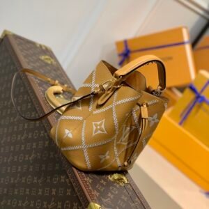 Louis Vuitton M46023 NeoNoe BB Handbag-20*20*13CM