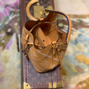 Louis Vuitton M46023 NeoNoe BB Handbag-20*20*13CM