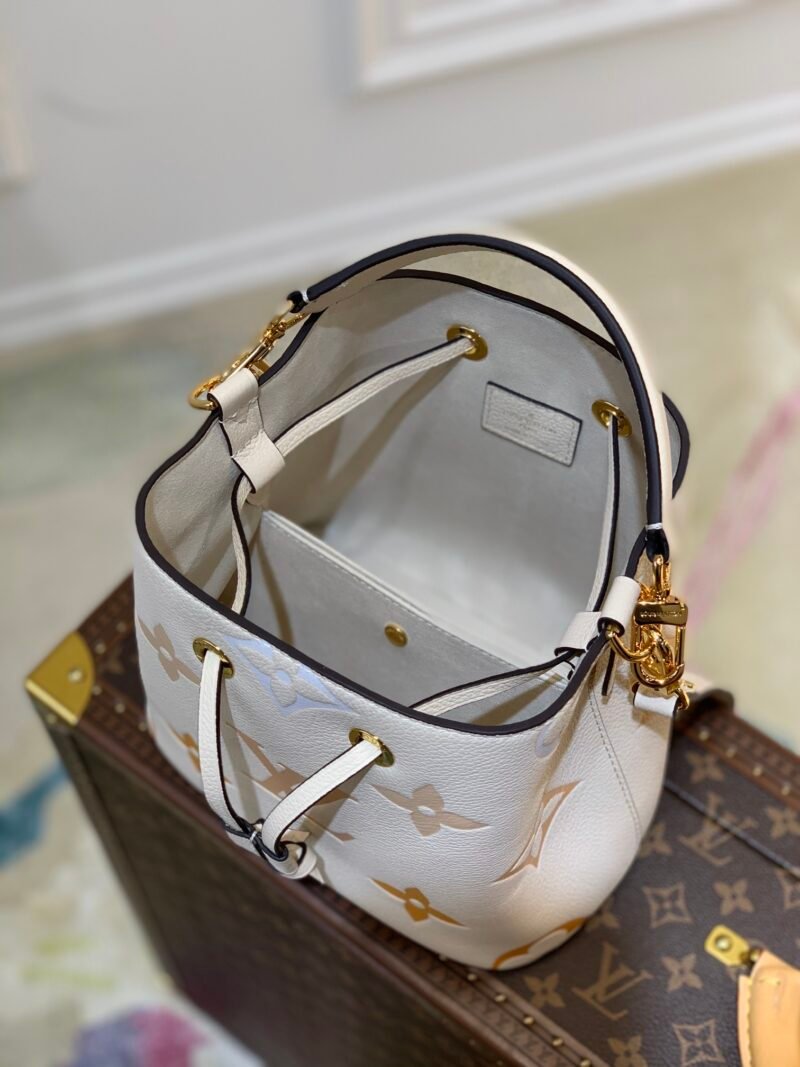 ret-075-543223rwerew_2_.jpg Louis Vuitton M45709 NeoNoe BB Handbag-20*20*13CM