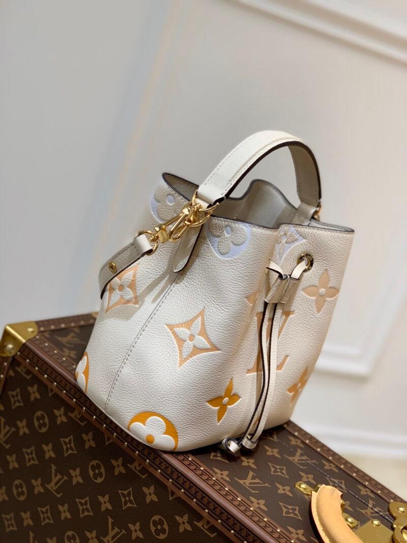 ret-075-543223rwerew_6_.jpg Louis Vuitton M45709 NeoNoe BB Handbag-20*20*13CM