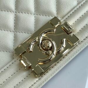 rew-05454_4_.jpg Ch@nel Boy Bag-Caviar-20CM