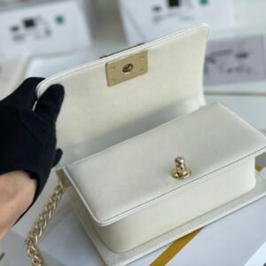 rew-05454_6_.jpg Ch@nel Boy Bag-Caviar-20CM