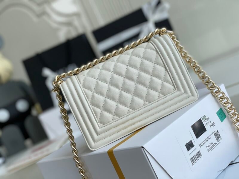 rew-05454_8_.jpg Ch@nel Boy Bag-Caviar-20CM