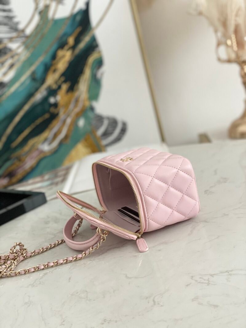 rew-954432221rewrwe_1_.jpg Ch@nel Cosmetic Bag-18CM