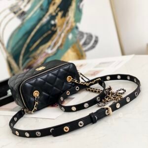 rew-9586443_2_.jpg Ch@nel Cosmetic Bag-18CM