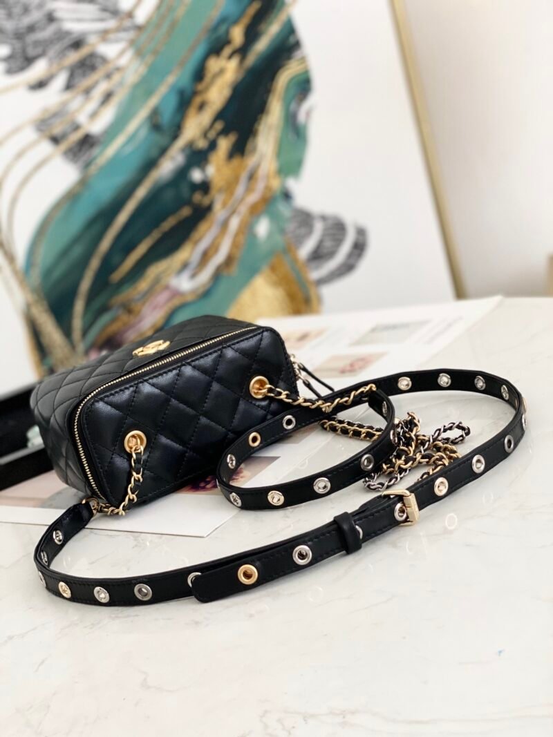 rew-9586443_2_.jpg Ch@nel Cosmetic Bag-18CM