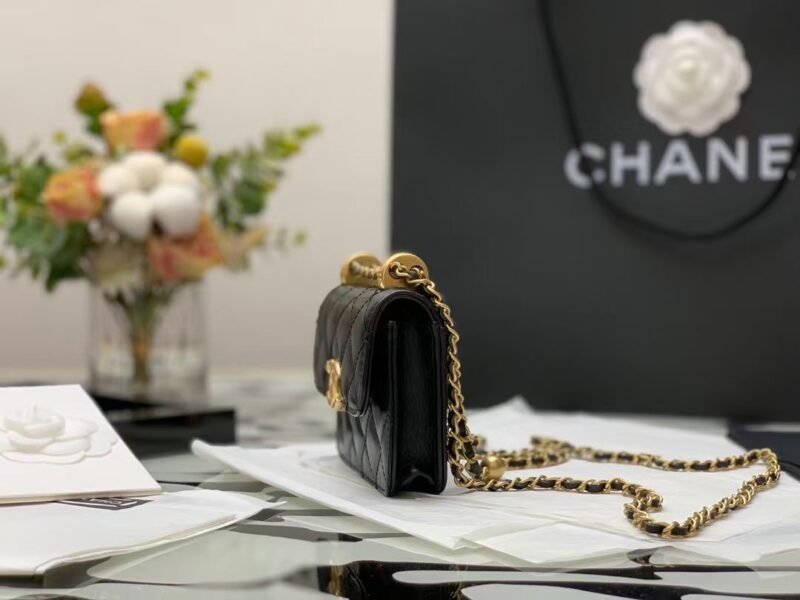 reyt-043353ewrwe_6_.jpg Ch@nel Quilted Pearl Crush Clutch With Chain Bag-12*9*2CM