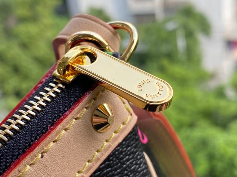 Louis Vuitton Pochette Accessories-21*13*3CM