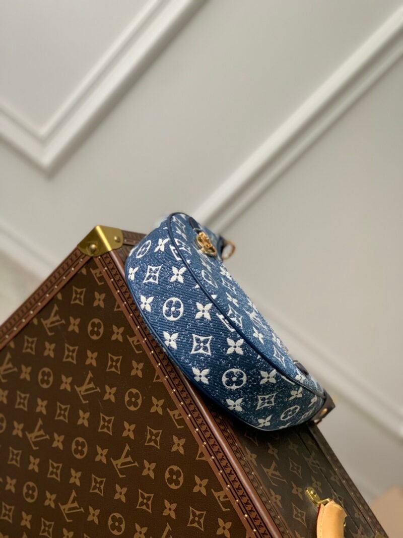Louis Vuitton Loop Handbags-M40511-23*13*6CM