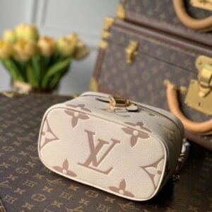 rwerwerwe_4_.jpg Louis Vuitton Vanity-14*19*10CM