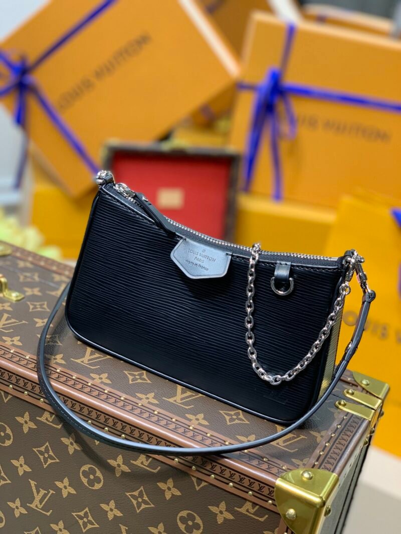 Louis Vuitton Easy Pouch On Strap-19*11.5*3CM