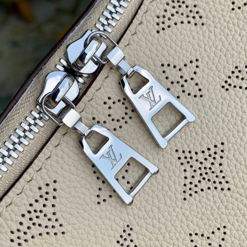 tert-0275433erwerwew_3_.jpg Louis Vuitton Why Knot Handbag-28*34*12CM