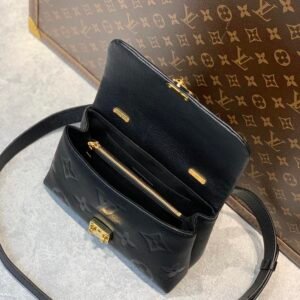 Louis Vuitton Madeleine BB Handbag-24*17*8.5CM