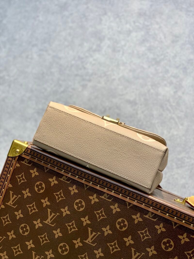 Louis Vuitton Madeleine BB Handbag-24*17*8.5CM