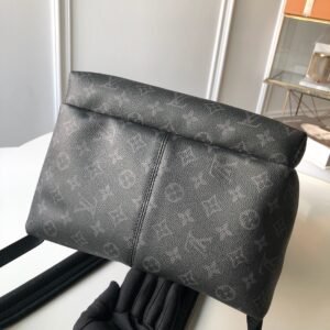 Louis Vuitton Backpack-37CM