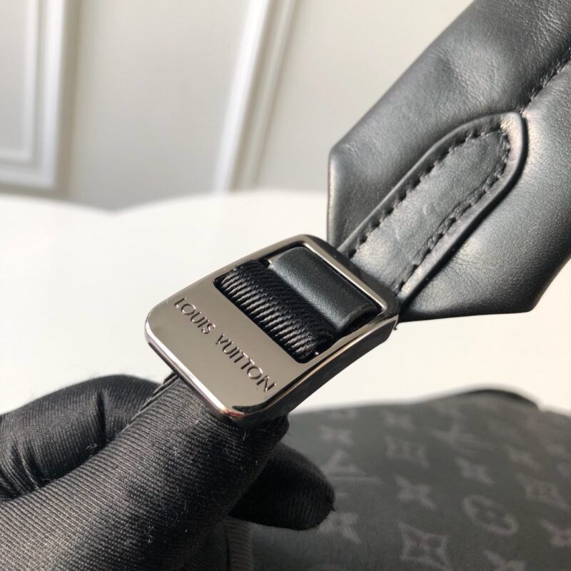 Louis Vuitton Backpack-37CM