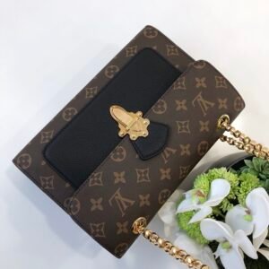 Louis Vuitton Victoire Handbags-27*17*10CM