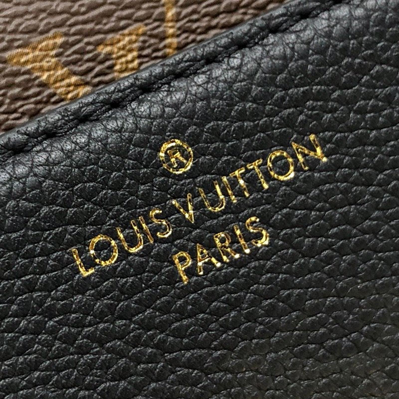 Louis Vuitton Victoire Handbags-27*17*10CM