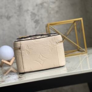 Louis Vuitton Cosmetic Bag-20*13.5*12CM