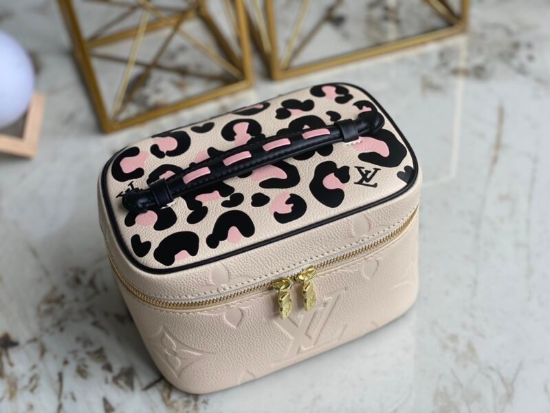 Louis Vuitton Cosmetic Bag-20*13.5*12CM