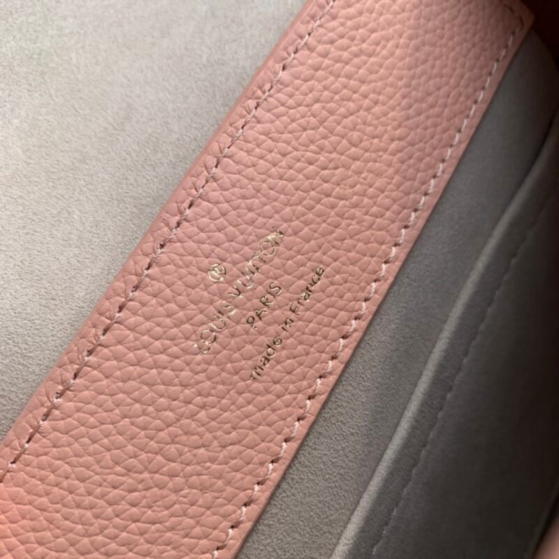 Louis Vuitton Lockme Ever 23x17x10CM