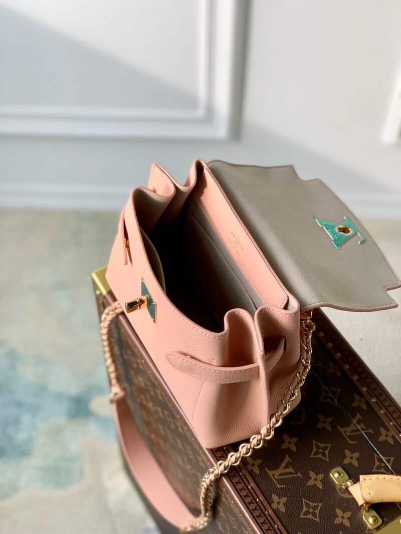 Louis Vuitton Lockme Ever 23x17x10CM