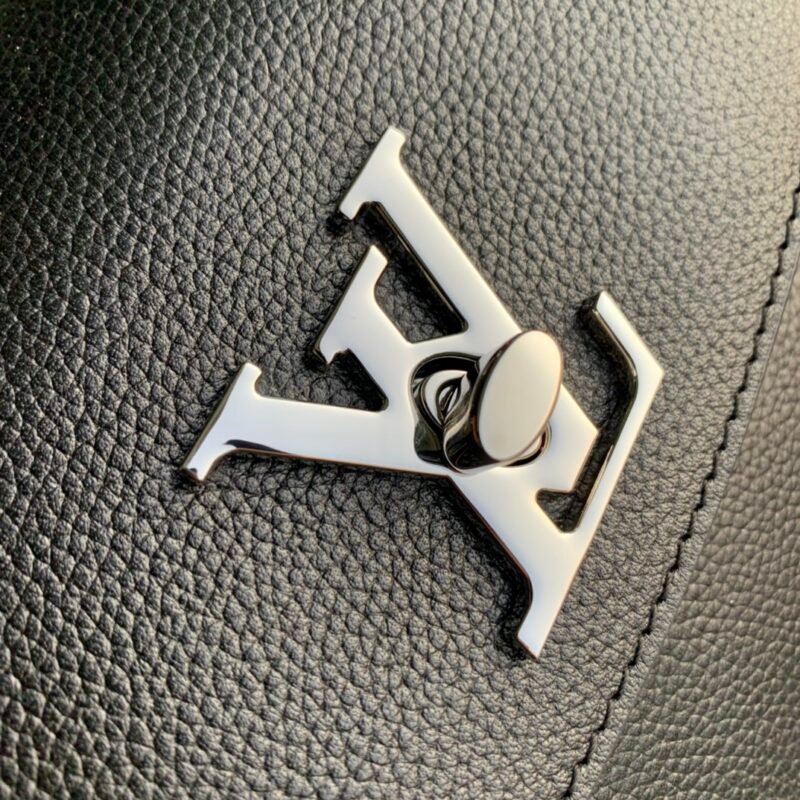 Louis Vuitton Lockme Ever 23x17x10CM